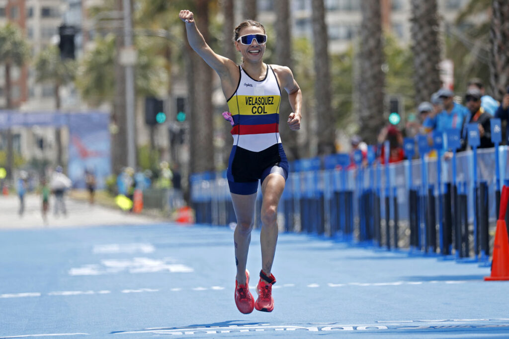 Con el cuarto lugar en la Copa Mundo de Triatlón, Carolina Velásquez queda a espera de la confirmación para conseguir su cupo a París.