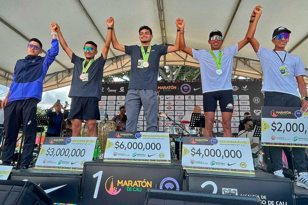 Peñalosa y Muriel ganan los 15 km del Maratón de Cali con récords destacados