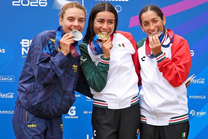 Carolina-Velasquez-Triathlon-podio-Centroamericanos2026-
