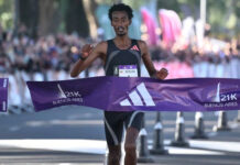 Yomif Kejelcha impone el récord mundial de media maratón en Buenos Aires